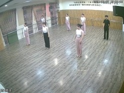 舞蹈班《监控破解》偷拍多位美女学员后台换衣服 截图3