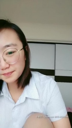 【研究生无奈】学霸下海历程13天全收录，理科学霸，从网贷的漩涡，到卖肉的泥潭，讲述跟前男友的性爱，从最初的拘谨到黑牛道具都精通 截图3