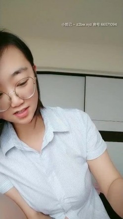 【研究生无奈】学霸下海历程13天全收录，理科学霸，从网贷的漩涡，到卖肉的泥潭，讲述跟前男友的性爱，从最初的拘谨到黑牛道具都精通 截图12