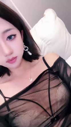 舞蹈校花【小鹿大秀】美腿丝袜~跳蛋道具~高潮流白浆 截图15