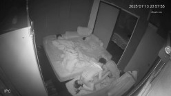 黑客破解家庭网络摄像头偷拍口活不错的年轻夫妻日常性生活喜欢六九式 截图8