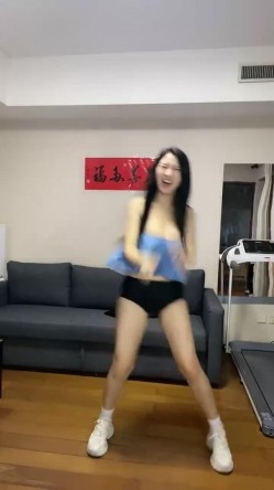 爆炸性消息！真网红，刚出狱就开始了，【沈樵】12月入驻七彩全裸首秀，撩骚讲八卦，介绍自己拍的各种A片 截图16