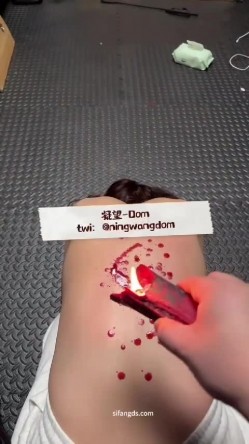超强视觉盛宴！偏执狂顶级女体调教大神【凝望DOM】最新作品，五花八门各种虐待折磨母狗的方法 截图13