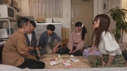 ROYD-174 王様ゲームで急接近した隠れ淫乱な地味巨乳と、一泊二日のラブラブ中出しセックス。 五日市芽依 截图2