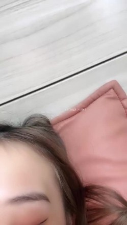 这才是真正的校花，【广州大学生】明星来了~甘拜下风，清纯指数极高，羞涩腼腆，高抬玉腿小穴水汪汪超诱人 截图15