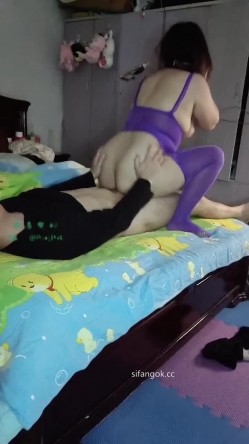 最新抖音泄密！江苏34岁丰满少妇【美人玲人】气质超大巨乳 露点 自慰 做爱 口交等 截图3