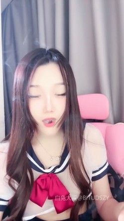 ️神级女神【董小姐】高端女神！模特身材~裸舞~道具自慰~白浆直流！ 截图1
