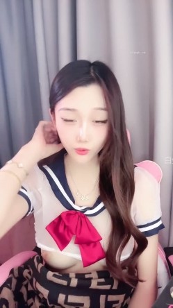 ️神级女神【董小姐】高端女神！模特身材~裸舞~道具自慰~白浆直流！ 截图13