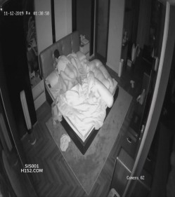 家庭摄像头史诗级破解偷拍！无敌爆乳超美少妇和老公4个月日常做爱全都录下来 截图7