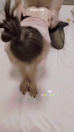 绿帽90后淫妻。【北京夫妻】，极品白富美小少妇，微露脸 截图11