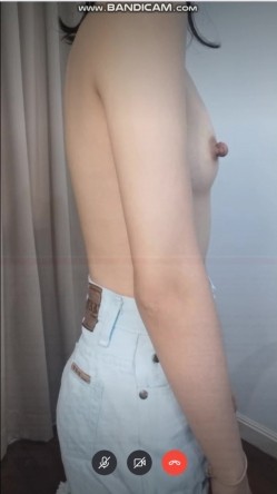 线上招聘内衣模特,套路应聘想当模特的美女,全方位无死角展示身材 截图4