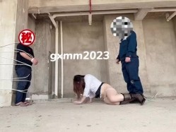 极品蛮腰肥臀反差骚母狗婷gxmm各种人前露出户外啪啪3P群P公园打炮吓坏保洁大叔 截图15