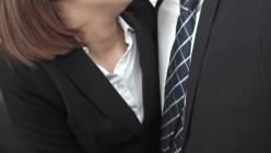 heyzo-2515 期待の新入社員は笑顔で顔面騎乗しちゃうどスケベ娘 - 内山あすか 截图2