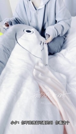 【超美高端 ️罕见露脸露点】极品CosPlay爆机少女【喵小吉】六月新作 超合金 咸鱼外骨骼装甲 搞笑花絮 超清4K原版 截图6