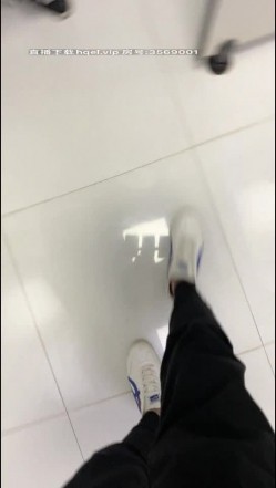 〖超大胆〗午夜公园长凳激情野战 双龙战双凤 无套轮操极品白虎姐妹花 公厕干炮开房接着操 高清源码录制 截图5