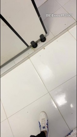 〖超大胆〗午夜公园长凳激情野战 双龙战双凤 无套轮操极品白虎姐妹花 公厕干炮开房接着操 高清源码录制 截图6
