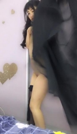 天然白虎骚气妹子双马尾性感黑丝透视装 慢慢脱掉道具双洞齐插自慰秀 呻吟诱惑 截图8