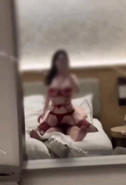 明星颜值尤物御姐【南理香】天花板级 风情万种的小姐姐，极品S级身材 白虎粉穴要被撑破！ 截图4