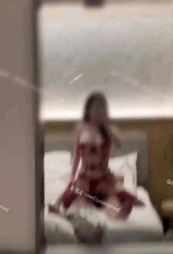 明星颜值尤物御姐【南理香】天花板级 风情万种的小姐姐，极品S级身材 白虎粉穴要被撑破！ 截图11