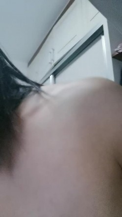 遇见你的莹莹：啊啊啊老公我喷给你好不好··· 哦哦·· 哇哇 轻熟女喷水 一绝 ，3V 看过瘾！ 截图3