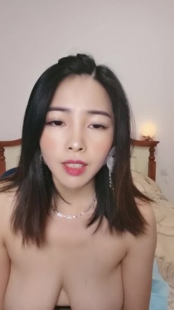 遇见你的莹莹：啊啊啊老公我喷给你好不好··· 哦哦·· 哇哇 轻熟女喷水 一绝 ，3V 看过瘾！ 截图4