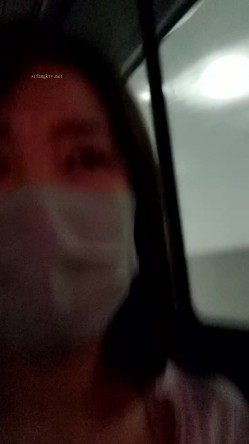 良家人妻的淫荡私生活，20小时，【放肆的水娃】，家人面前真空跳蛋下厨做饭，当场喷水，拖把都来不及拖，随时随地干 截图3