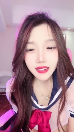 ️神级女神【董小姐】高端女神！模特身材~裸舞~道具自慰~白浆直流！ 截图16