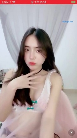 高颜值校花女神【温尔】极品学妹粉色的美乳特写，教大家如何防主播套路骗，给大家表演发骚如何勾引男人！ 截图2