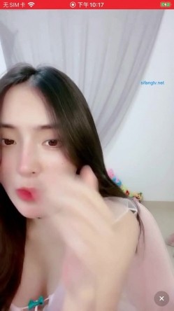 高颜值校花女神【温尔】极品学妹粉色的美乳特写，教大家如何防主播套路骗，给大家表演发骚如何勾引男人！ 截图4