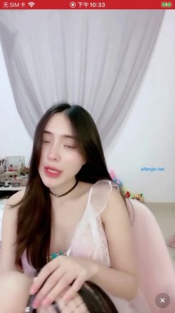 高颜值校花女神【温尔】极品学妹粉色的美乳特写，教大家如何防主播套路骗，给大家表演发骚如何勾引男人！ 截图9