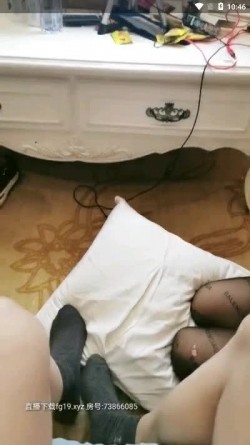 广西南宁小哥双飞两位大美女 广西美女皮肤确实有点黑 但脸蛋好美 其中一位长得很像迪丽热巴 异域风情美人 截图7