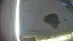 酒店偷拍 学生情侣妹子满心期待男友激烈的碰撞废才男友只知道玩游戏性能力让她大失所望 截图1