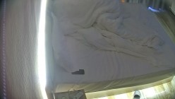 酒店偷拍 学生情侣妹子满心期待男友激烈的碰撞废才男友只知道玩游戏性能力让她大失所望 截图10