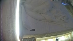 酒店偷拍 学生情侣妹子满心期待男友激烈的碰撞废才男友只知道玩游戏性能力让她大失所望 截图12