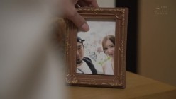 PRED-526 倒れたミウ先生を介抱して家に送ったら… ムチムチ美尻美脚と健気さに勃起が止まらず朝まで何度も中出ししてしまった性欲モンスターなボク。 白峰ミウ 截图1