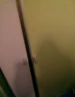 【极品稀缺 ️大开眼界】精彩公共场所啪啪被偷拍 ️最强刺激性爱甄选 ️网吧做爱 户外车震 公厕跪舔后入被发现 截图1