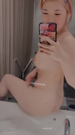 另类风心理学女大学生知性小姐姐【karin】各种不雅私拍 截图7
