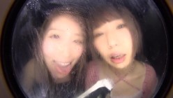 EVIS-391 挑発レズキス見せつけ染み付きパンティ手コキ 截图13