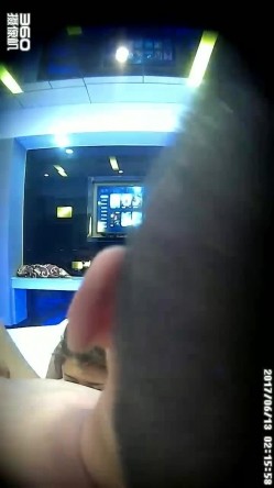 情趣酒店精品电视房偷拍平头中年男和30如狼的淫骚少妇啪啪貌似射了几次还没满足 截图9