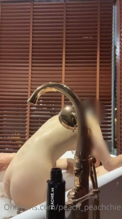 性感绿帽淫妻【桃子小妞】私拍第四季三人情侣邀请实力单男3P调教非常反差 截图12