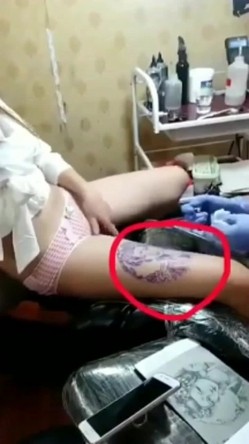 抖音上的那些疯狂羞羞的事 坑妈发骚 野战爆奶 纹身 路边撒尿等合集 抖音系统未及时删除的不雅小视频流出小集合 截图11