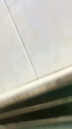 买通女同桌到女浴室偷录脱光衣服洗澡的同班女同学 截图5