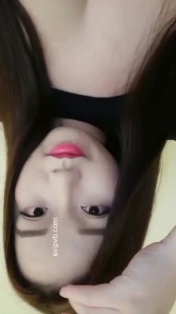 【巨乳女神降临】最新G罩杯木瓜奶爆乳女神乳儿大尺度玩乳私拍流出 玩乳揉穴 G罩杯福利 完美露脸 高清720P版 截图11