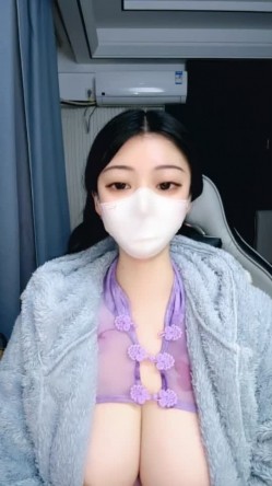 兄弟们 超级大奶子 巨大无比【最爱喝奶茶】甩奶舞 性感内衣超好身材 看着就是爽 截图2