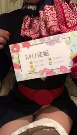 【真实空姐 ️稀缺航空】极品制服『空姐』反差婊私拍集 佳妮空姐多名女神接机啪啪 穿空姐制服做爱 截图1
