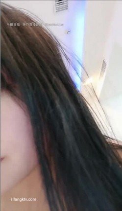 超级大奶 巨大无比比头大~【00后超级胸】带姨妈出征~狂撸 纯天然，露脸清纯系 截图16