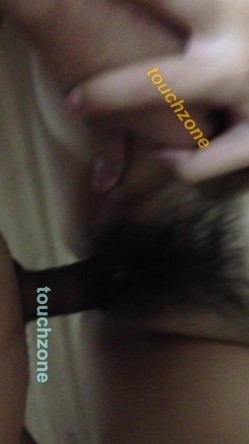 反差婊露脸已婚人妻【小雅】不健康自拍流出粉笔蜂腰蜜桃臀大姨妈来了也不耽误性生活超级骚 截图3