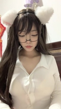 【女高童颜巨乳】应求更新 大奶校花 跳蛋 滴蜡 密码房! 挑战感官刺激 截图12