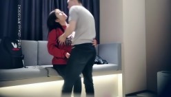 七天探花_深夜网约高颜值外围美女，沙发近景大奶晃动，精彩不容错过，加钟三场合一 截图1