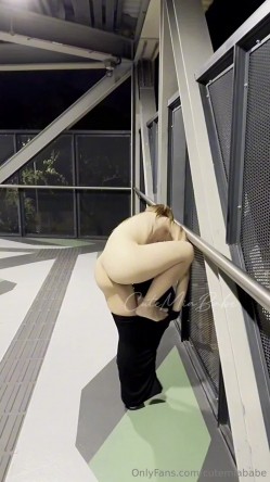 台湾模特身材淫趴女网黄「Mia」OF淫乱私拍 约炮、女奴百合、独占裸聊、性爱角色扮演 截图8